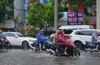 Cảnh báo hơn 75 tuyến phố ở Hà Nội có thể ngập trong 3 giờ tới