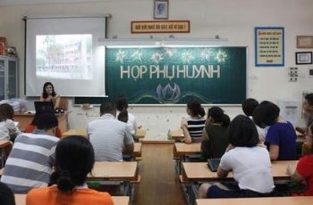 Đầu năm học, phụ huynh tranh cãi về 1 khoản phí ‘vô ích’ không cần thiết nhưng rất nhiều trường vẫn thu